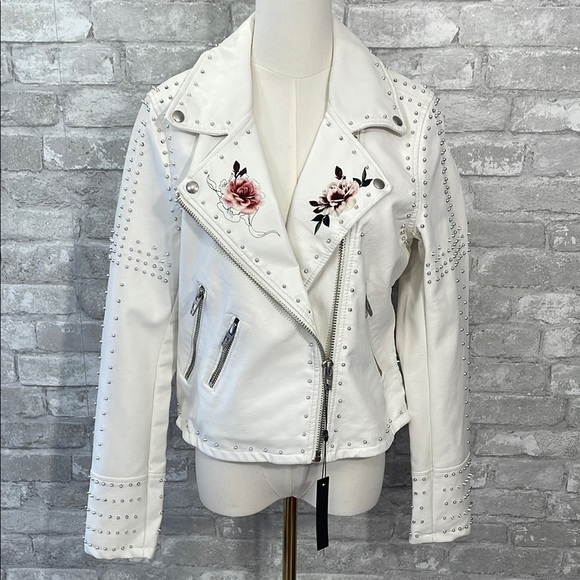 Blank NYC White Faux Leather Motorcycle Jacket with Floral Print - Picture 1 of 12